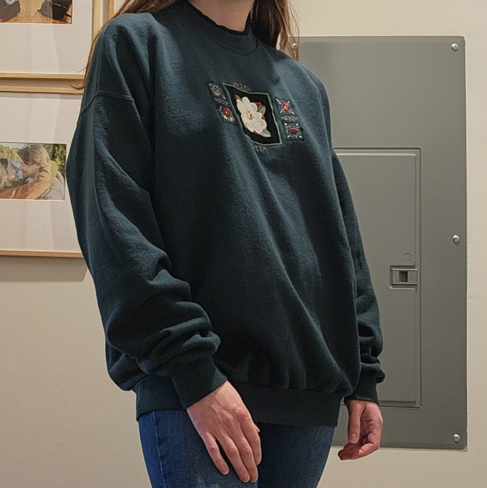 Vintage Dark Green Crewneck Embroidered Sweatshirt - Picture 7 of 7